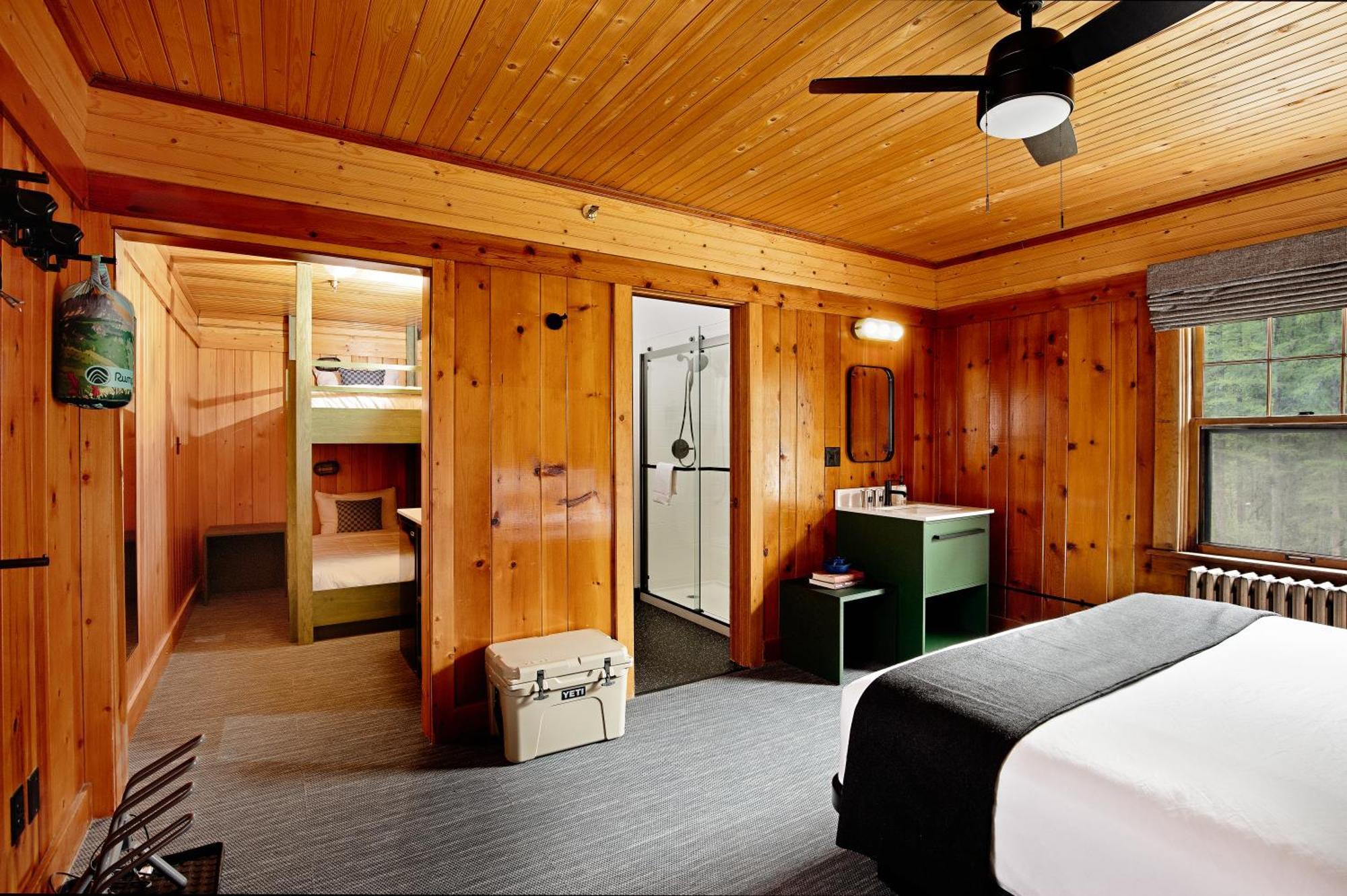 Loge Glacier National Park Essex Екстериор снимка